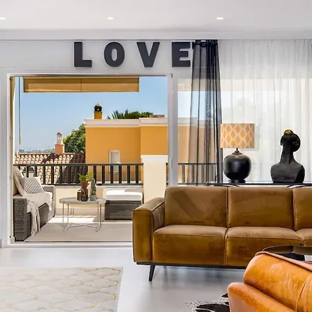 Luxurious 4br Designer Retreat In Marbella