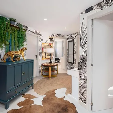 Holiday home Luxurious 4br Designer Retreat In Marbella