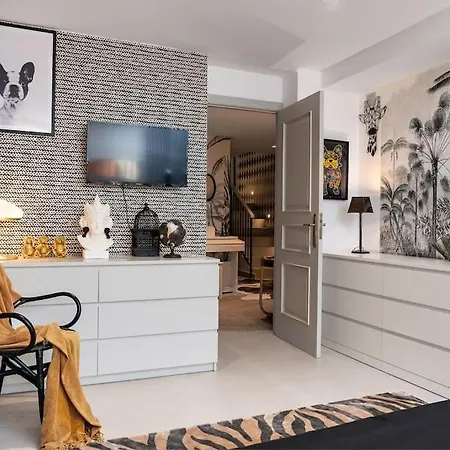 Luxurious 4br Designer Retreat In * Marbella